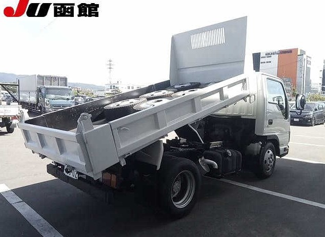 2010 Isuzu Elf